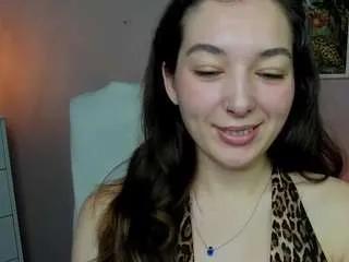 Offline meganxkiss on CamSoda