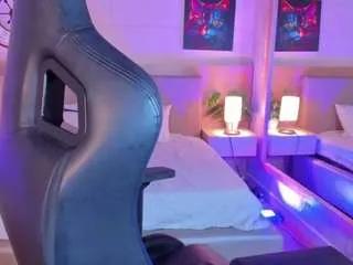 Freechat melodyy-rose on CamSoda