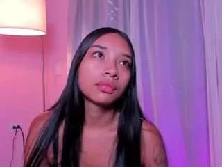 Offline misspocahontass on CamSoda