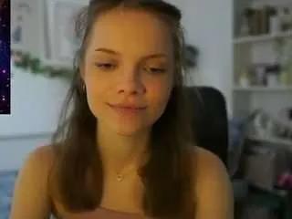 Offline natashamiala on CamSoda