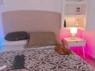 Offline nathalyn-b on CamSoda