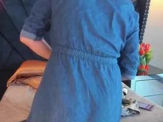 Offline niki-santana on CamSoda