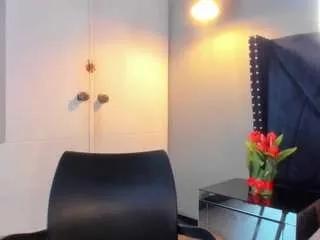 Offline niki-santana on CamSoda