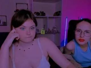 Offline nikol-kitt on CamSoda