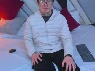 Freechat nina-passionf on CamSoda