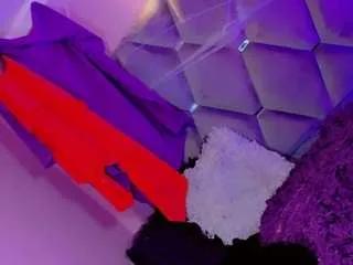 Offline ninaa-keyli on CamSoda