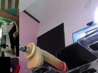 Freechat nyveth on CamSoda