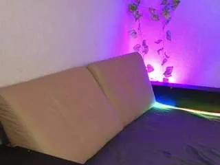 paradisepleasurecouple on CamSoda 