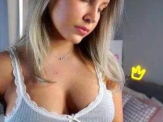 Freechat peacebunte on CamSoda