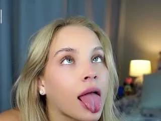 Freechat peacebunte on CamSoda