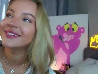 Freechat peacebunte on CamSoda