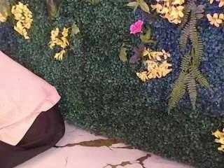 Offline red-kytty6 on CamSoda