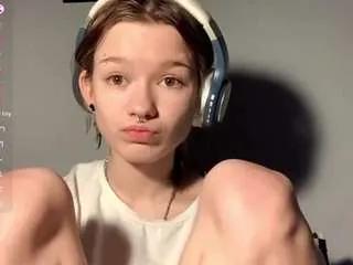 Offline rosinamcwhirter on CamSoda