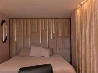 rossierhoades — In my room u wont have time to be bored, let me ride u   Goal: Blowjob + Show ass doggy naked  IG: @rossie_rhoades [333 tokens remaining]