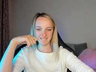 Offline rousereedd on CamSoda