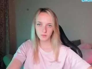 Offline rousereedd on CamSoda