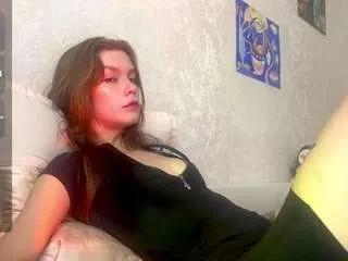 rubyredkiss — doggy view [100 tokens remaining]