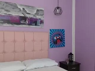 Offline sabrinaa-fox on CamSoda