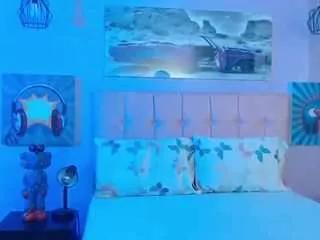 Offline sabrinaa-fox on CamSoda