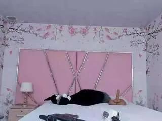 Offline safiro-agata on CamSoda