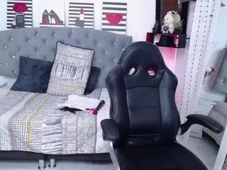 Freechat salomecastro99 on CamSoda