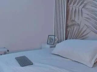 Offline samaantha-white on CamSoda