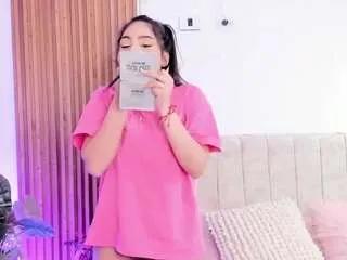 Freechat samynightt on CamSoda