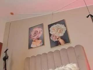 Private saraa-blonde on CamSoda