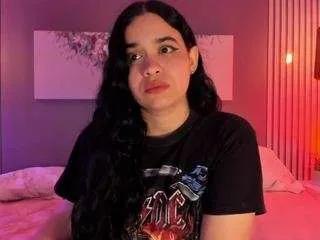 Offline sarascoot on CamSoda