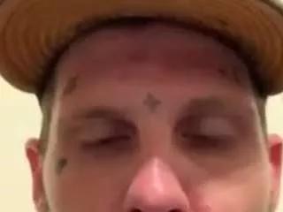 Offline savagekock69 on CamSoda