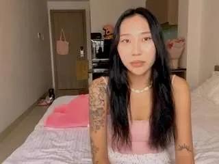 savannahroberts on CamSoda 