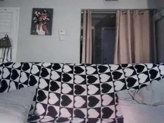 Offline sexiiimamiii23 on CamSoda