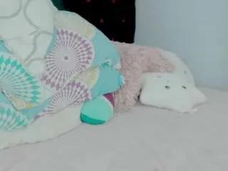 Offline sexyalexax on CamSoda