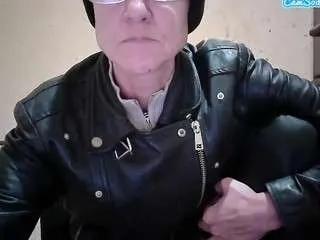 Offline sexygeny on CamSoda