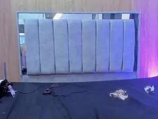 shadowlips — make me play with my oiled pussy [99 tokens remaining]