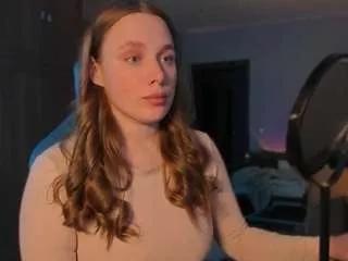 Offline shortydi on CamSoda