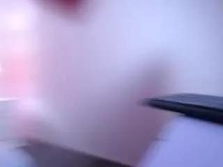 Offline skinny-hottie18 on CamSoda