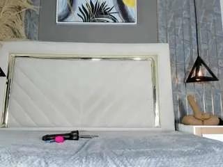 Offline slut-milf on CamSoda