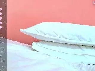 Offline sluttyandmature on CamSoda