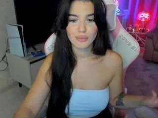 Offline snowingwinter on CamSoda