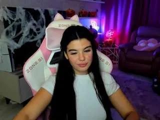 Offline snowingwinter on CamSoda