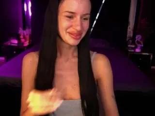 Offline snowwhiteee on CamSoda