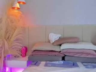 Offline sofia-pamela1 on CamSoda