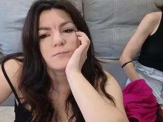 Offline sosgirls on CamSoda