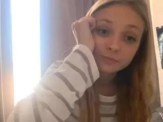 Offline stellamoore on CamSoda