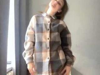 Offline stellamoore on CamSoda