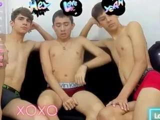 Offline straww-boyss on CamSoda