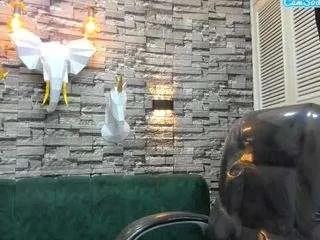 Offline stud-foxx on CamSoda