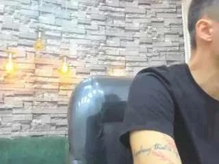 Offline stud-foxx on CamSoda