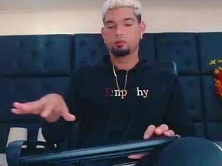 stvbigcocck — big cum hard on face [500 tokens remaining]